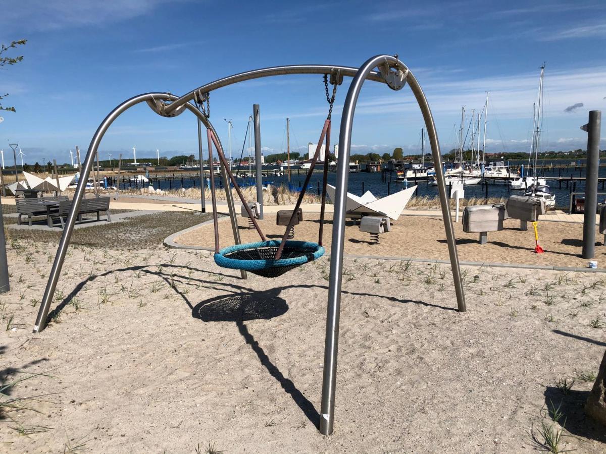 2Zi-Ferienwohnung Am Suedstrand Mit Eigenem Parkplatz Perfekt Fuer Familie Burgtiefe auf Fehmarn Εξωτερικό φωτογραφία